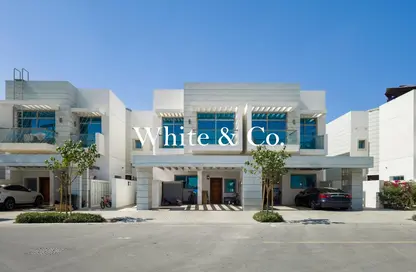 تاون هاوس - 4 غرف نوم - 4 حمامات للبيع في دريمز - الفرجان - دبي