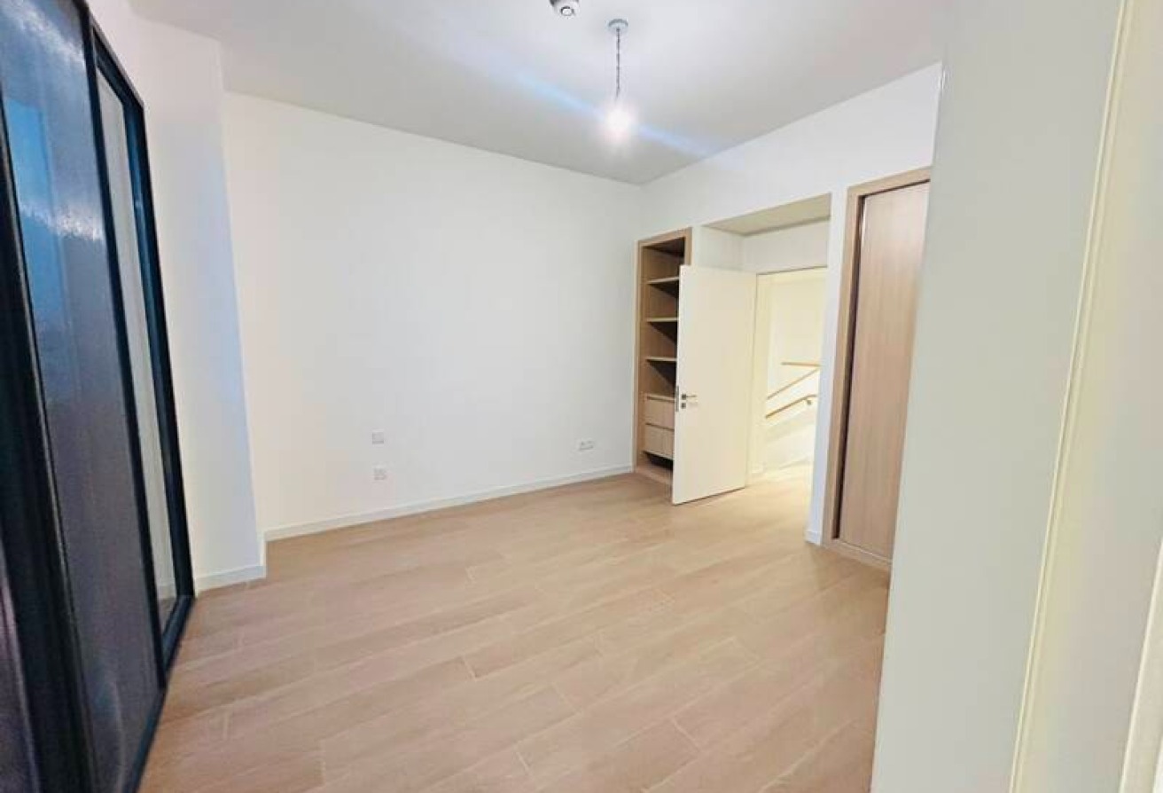 BRAND NEW 3BR + MAID | VASTU | PARK & POOL gallery image