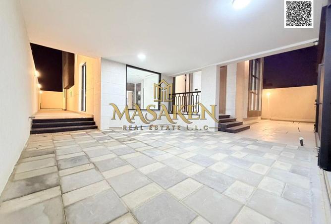 83242687 - Property Image 3