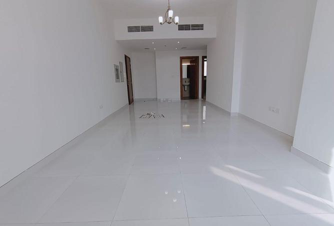 84092167 - صورة العقار 3