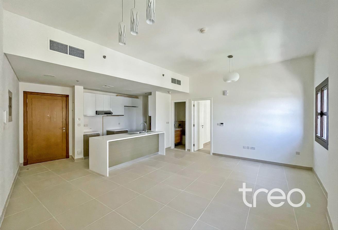 Fully Furnished | Vacant | Balcony View photo 3