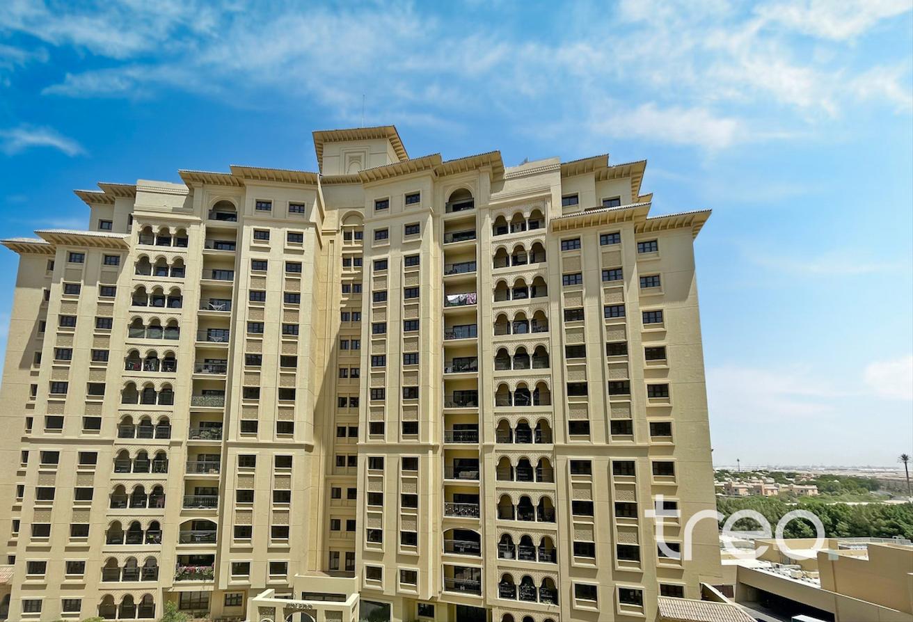 Fully Furnished | Vacant | Balcony View photo 14