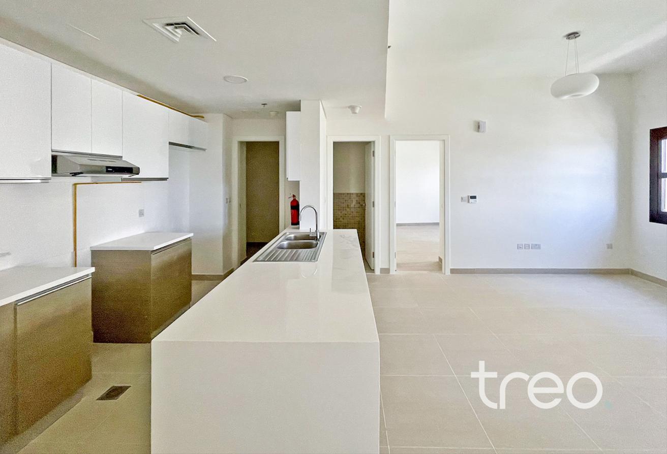 Fully Furnished | Vacant | Balcony View photo 5