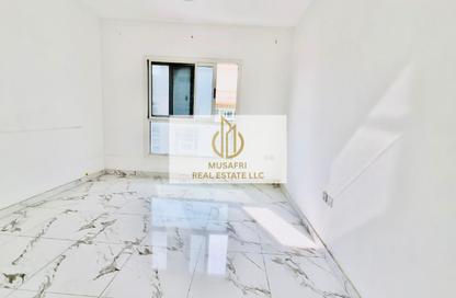 Apartment - 2 Bedrooms - 2 Bathrooms for rent in Muwailih Building - Muwaileh - Sharjah