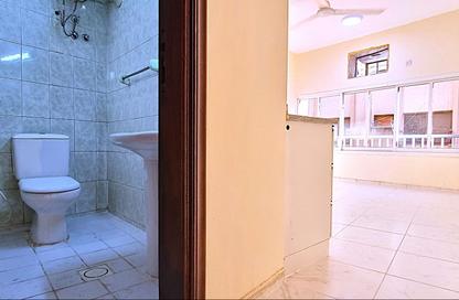 Apartment - Studio - 1 for rent in Al Souk Al Kabeer - Bur Dubai - Dubai