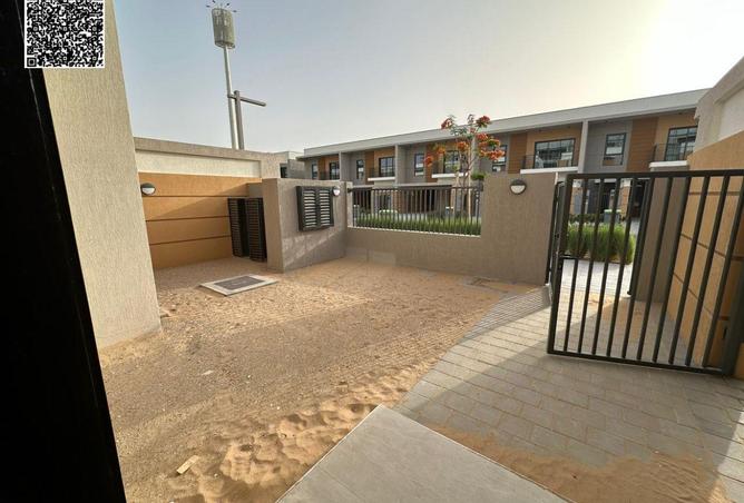 92727182 - Property Image 2
