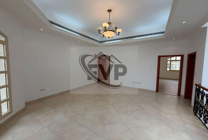 74624182 - Property Image 3