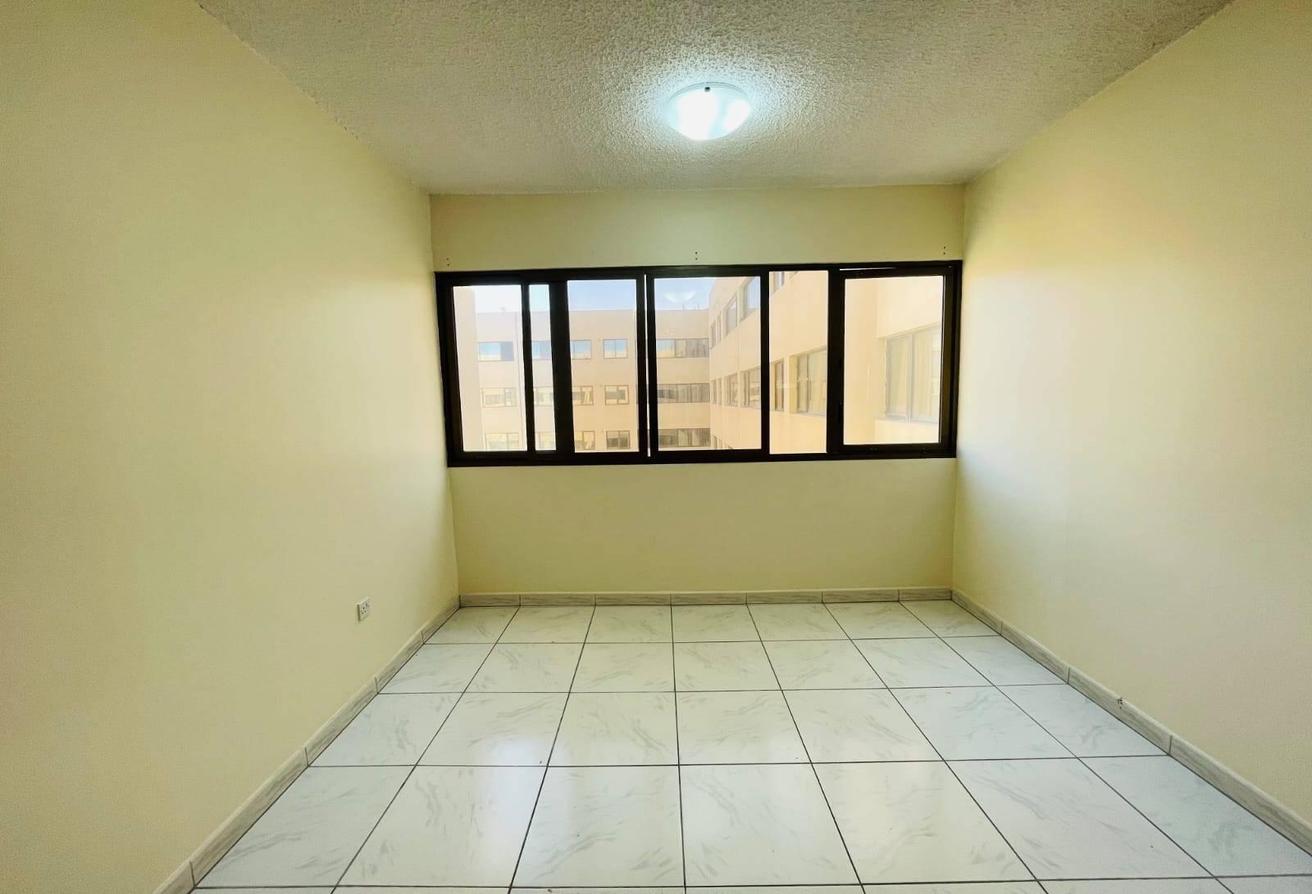 2BHK Apartment | Near Metro | Prime Location photo 11