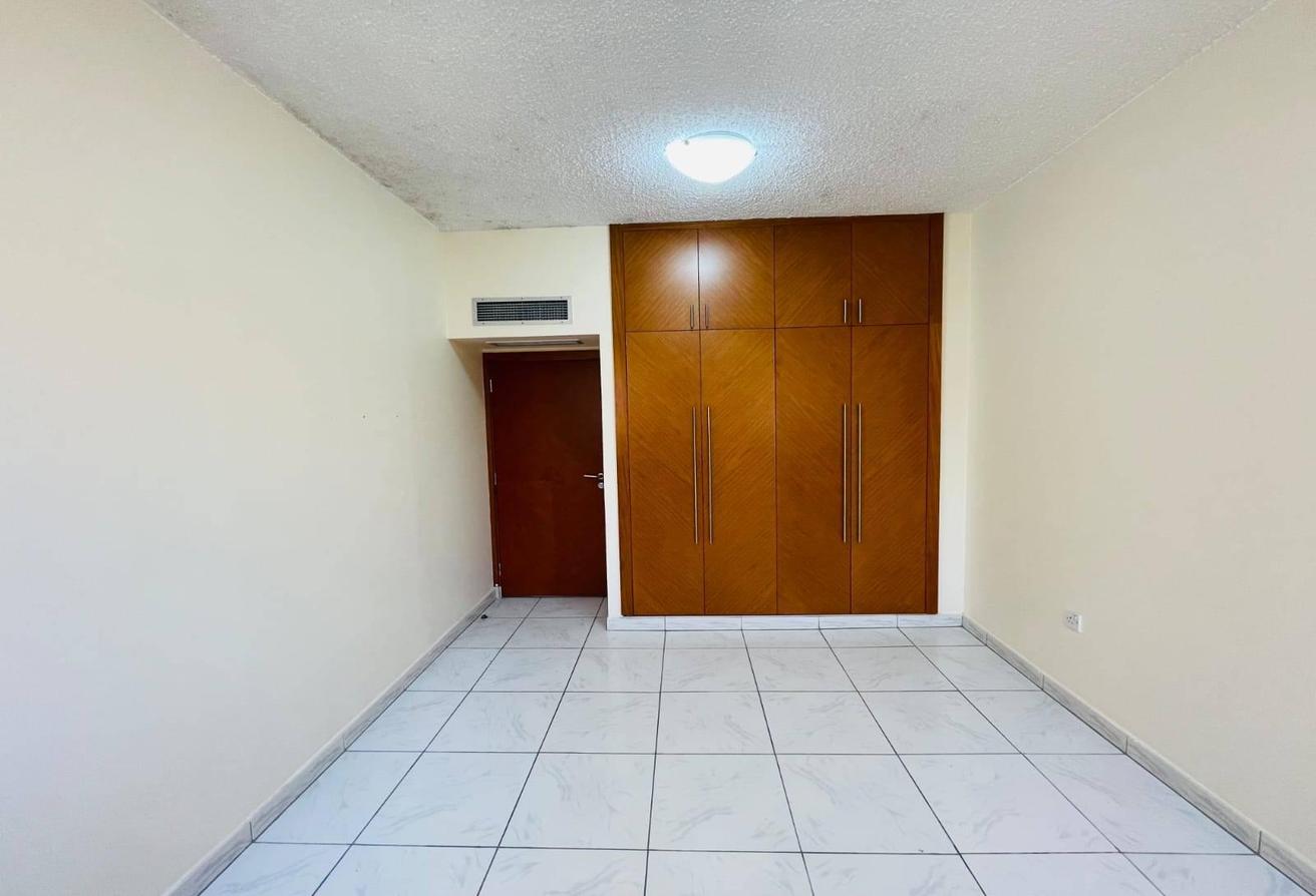 2BHK Apartment | Near Metro | Prime Location photo 4