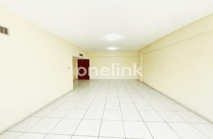 Apartment - 2 - 2 for rent in Silver Sands 1 - Al Mankhool - Bur Dubai - Dubai
