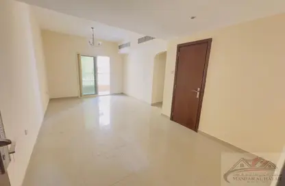 Apartment - 2 Bedrooms - 2 Bathrooms for rent in Muwaileh 29 Building - Muwaileh - Sharjah