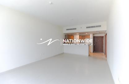Apartment - 1 Bedroom - 2 Bathrooms for sale in The View - Al Raha Beach - Abu Dhabi