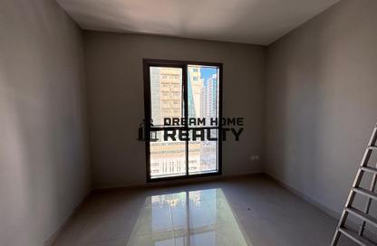 Apartment - 2 Bedrooms - 3 Bathrooms for rent in Pearl Tower - Al Khan - Sharjah