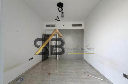 Apartment - 2 - 2 for rent in Central 1 Dubai 6 - Jumeirah Garden City - Al Satwa - Dubai