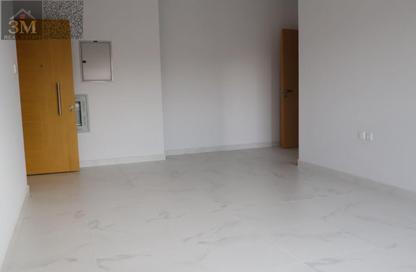 عمارة بالكامل - استوديو - 8 حمامات للايجار في 3 المويهات - المويهات - عجمان