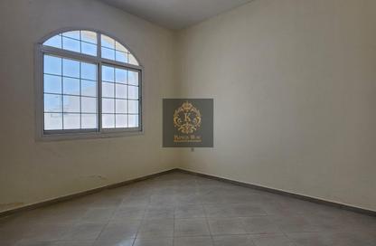 Apartment - 3 Bedrooms - 2 Bathrooms for rent in Shakhbout City - Abu Dhabi