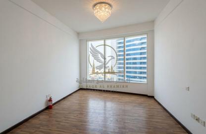 Apartment - 2 - 3 for rent in Blue Tower - Al Majaz 3 - Al Majaz - Sharjah Apartment - 2 - 3 for rent in Blue Tower - Al Majaz 3 - Al Majaz - Sharjah
