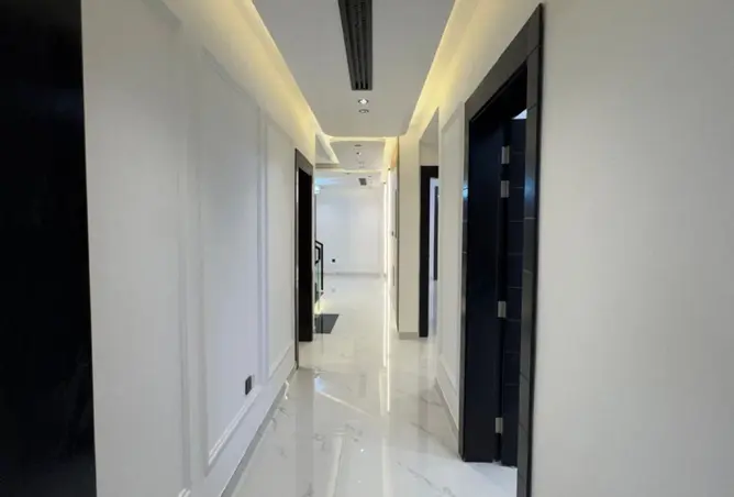 161439393 - Property Image 2