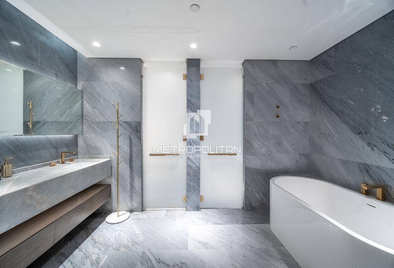 Furnished | Luxury Sea View | Plus Maids Room photo 23