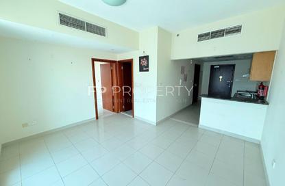 Apartment - 1 Bedroom - 2 Bathrooms for rent in Cricket Tower - Dubai Sports City - Dubai