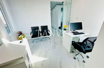 Office Space - Studio - 1 for rent in Fatima Mohammad Ahmad Bin Suleiman Building - Al Raffa - Bur Dubai - Dubai
