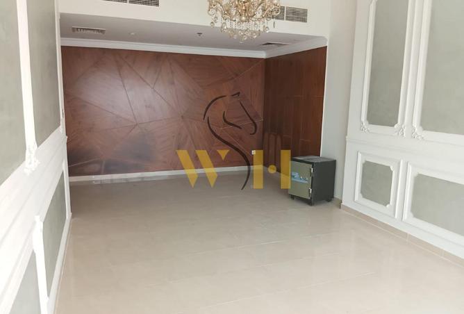 127927963 - Property Image 2