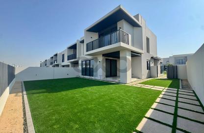 Townhouse - 4 - 4 for rent in Jebel Ali Village Townhouses - Jebel Ali Village - Jebel Ali - Dubai