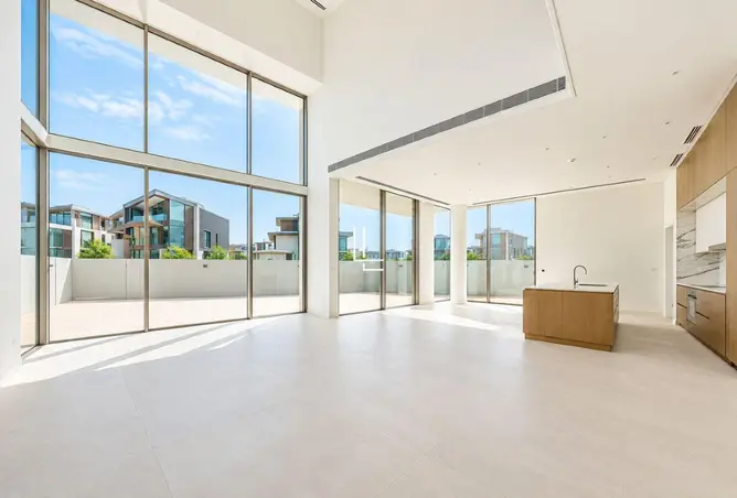 155513381 - Property Image 2