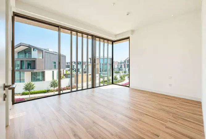 155513381 - Property Image 3