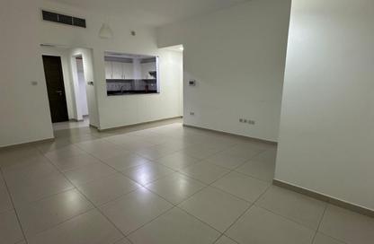 Apartment - 2 Bedrooms - 3 Bathrooms for rent in Al Khaleej Village - Al Ghadeer - Abu Dhabi Apartment - 2 Bedrooms - 3 Bathrooms for rent in Al Khaleej Village - Al Ghadeer - Abu Dhabi