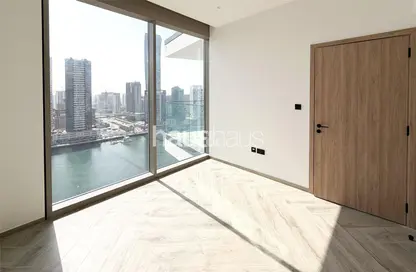 شقة - غرفة نوم - 1 حمام للايجار في بنينسولا ثري - بنينسولا - الخليج التجاري - دبي