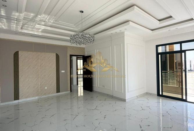 130656087 - Property Image 2
