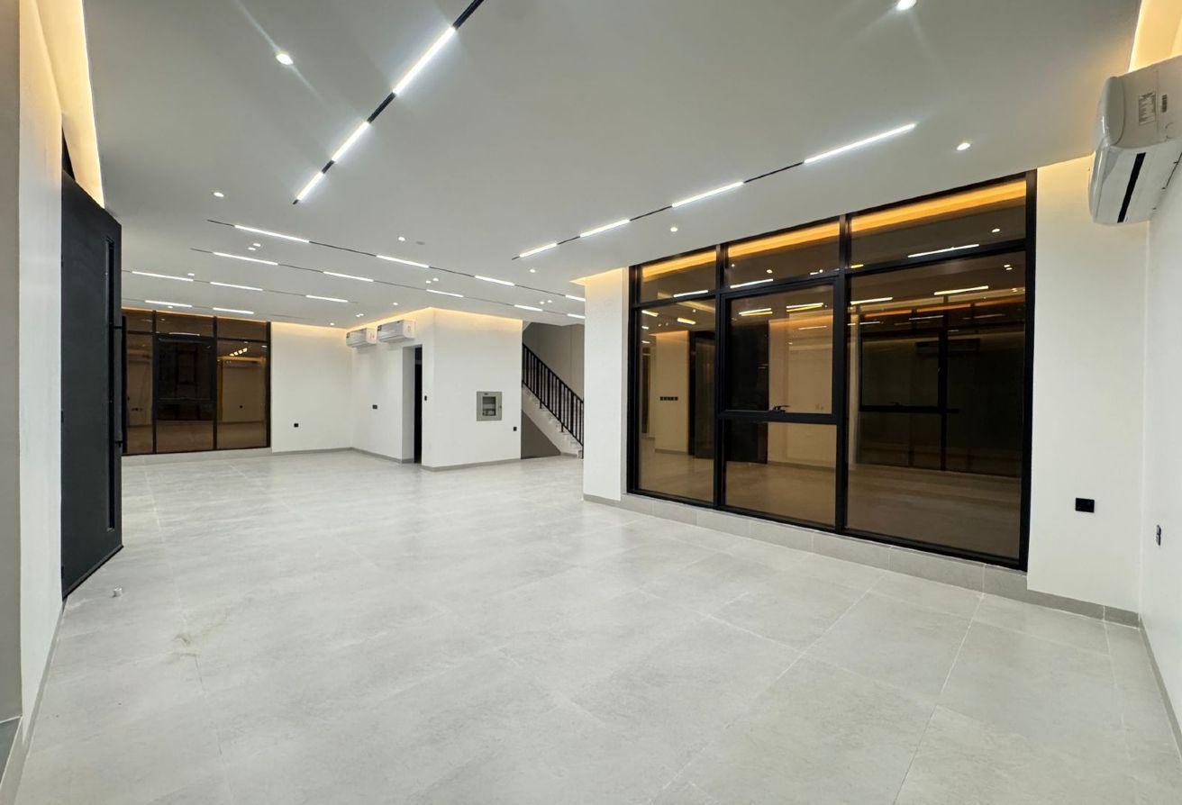 Modern Smart 5BR Independent Villa | Majlis photo 19