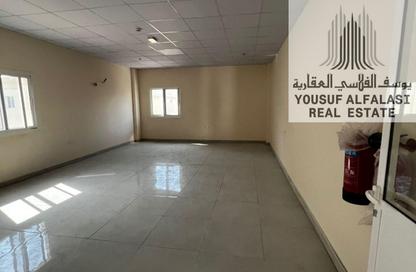 Warehouse - Studio - 1 Bathroom for rent in Umm Al Thuoob - Umm Al Quwain