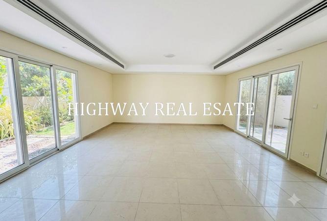 142369589 - Property Image 2