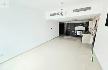 شقة - 2 غرف نوم - 2 حمامات للايجار في برج أونتاريو - الخليج التجاري - دبي