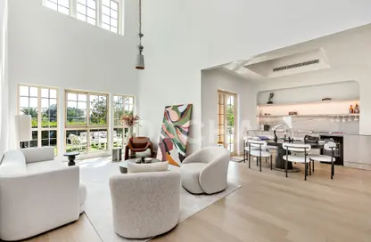Villa - 4 Bedrooms - 5 Bathrooms for sale in Entertainment Foyer - Oasis Clusters - Jumeirah Islands - Dubai