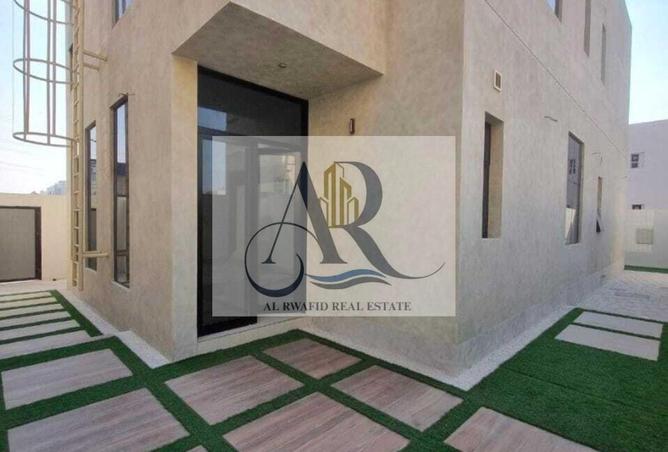 97809987 - Property Image 2