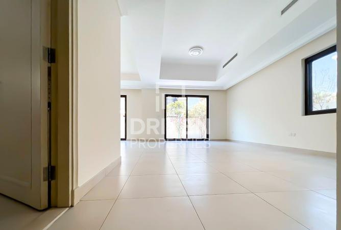 60527347 - Property Image 3