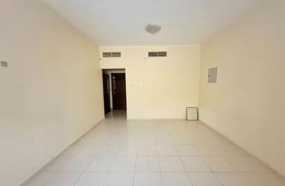 Apartment - Studio - 1 Bathroom for rent in Fire Station Road - Muwaileh - Sharjah Apartment - Studio - 1 Bathroom for rent in Fire Station Road - Muwaileh - Sharjah