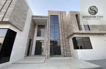 Villa - 5 Bedrooms - 7+ Bathrooms for rent in Nad Al Sheba 4 - Nad Al Sheba - Dubai
