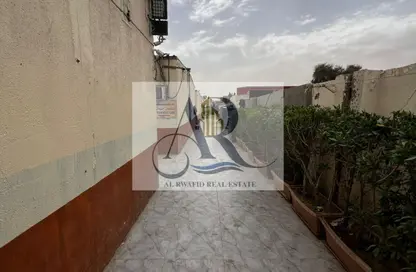 سكن عمال - استوديو - 8 حمامات للايجار في الجليل - الصجعة - الشارقة