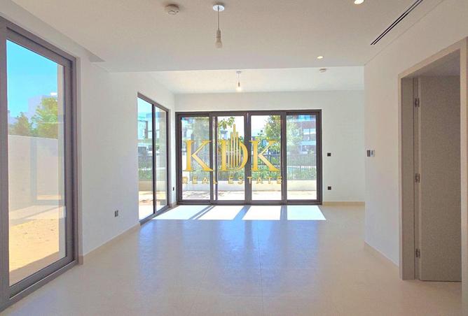 77386701 - Property Image 2