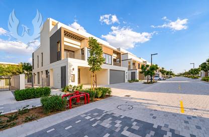 Villa - 4 - 4 for rent in Aura Gardens - Tilal Al Ghaf - Dubai