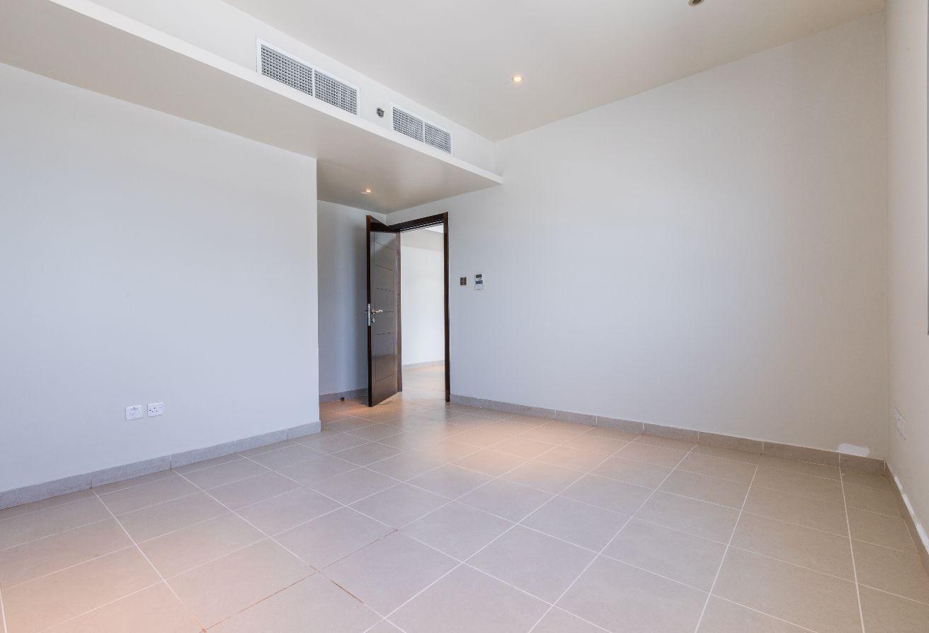 1 BR Apartment with Water View in Dubai Marina photo 15