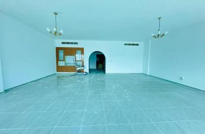 Apartment - 3 Bedrooms - 4 Bathrooms for rent in Al Taawoon Tower 2 - Al Taawoon Towers - Al Khan - Sharjah Apartment - 3 Bedrooms - 4 Bathrooms for rent in Al Taawoon Tower 2 - Al Taawoon Towers - Al Khan - Sharjah