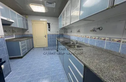 Apartment - 2 Bedrooms - 2 Bathrooms for rent in Hamdan Street - Abu Dhabi