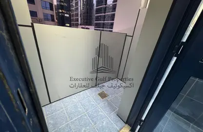 شقة - 2 غرف نوم - 2 حمامات للايجار في شارع حمدان - أبوظبي