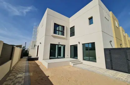 Townhouse - 3 Bedrooms - 4 Bathrooms for rent in Sharjah Sustainable City - Sharjah