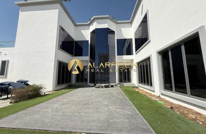 Villa - 5 Bedrooms - 7+ Bathrooms for rent in Nad Al Sheba 4 - Nad Al Sheba - Dubai
